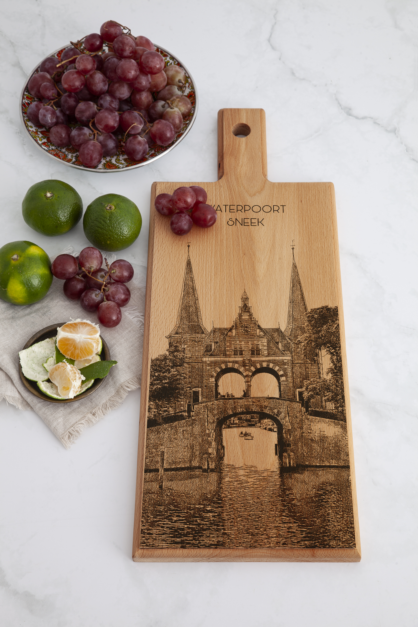 Sneek Waterpoort houten serveerplank – 49 x 17 cm