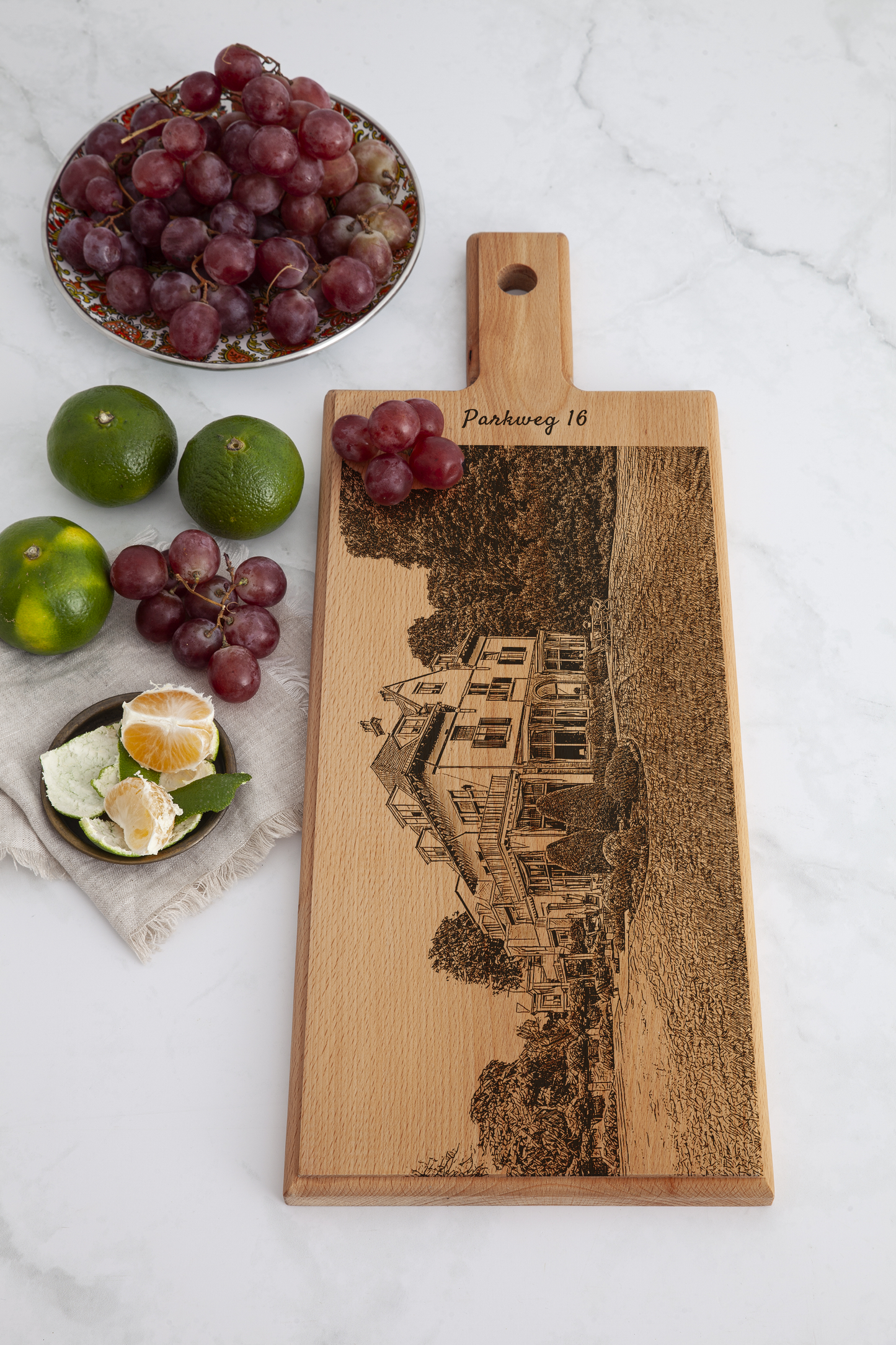 Gepersonaliseerde Handgetekende Houten Serveerplank (49 × 17 cm)