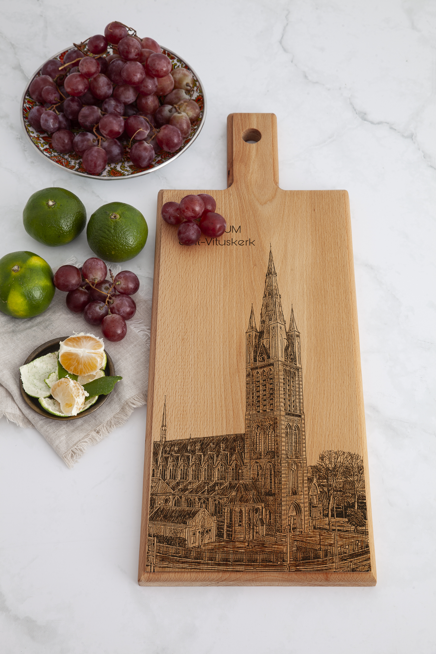 Hilversum Sint-Vituskerk – Wooden Serving Board (49 × 17 cm)