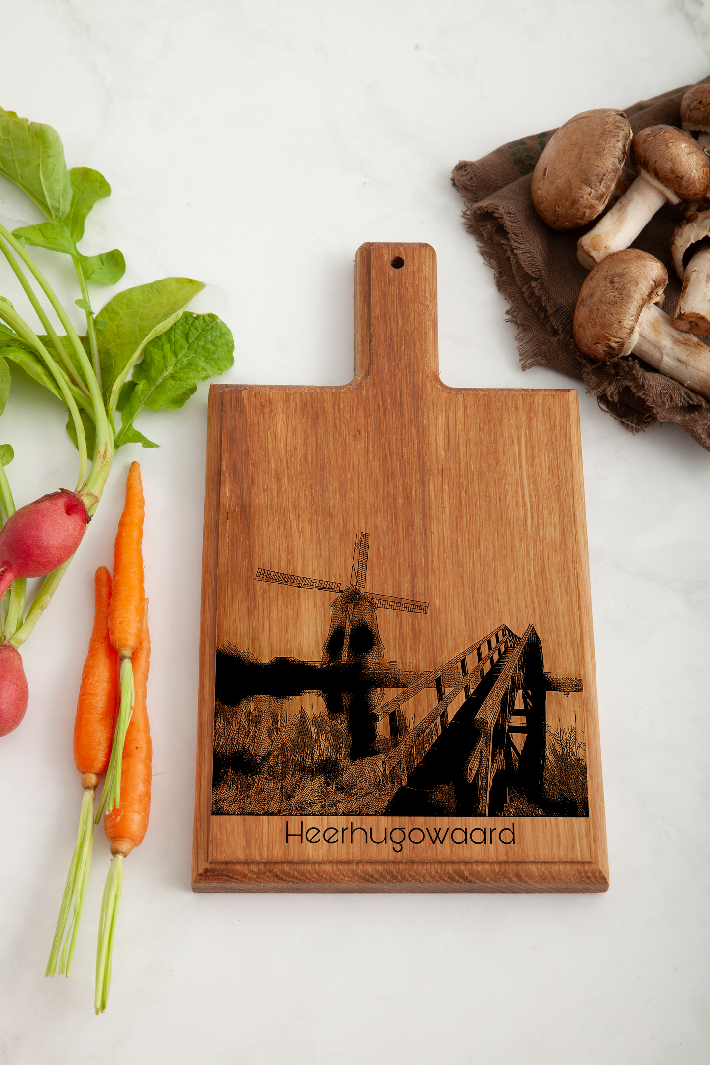 Heerhugowaard – Handmade Beechwood Serving & Cheese Board (28 × 15 cm)