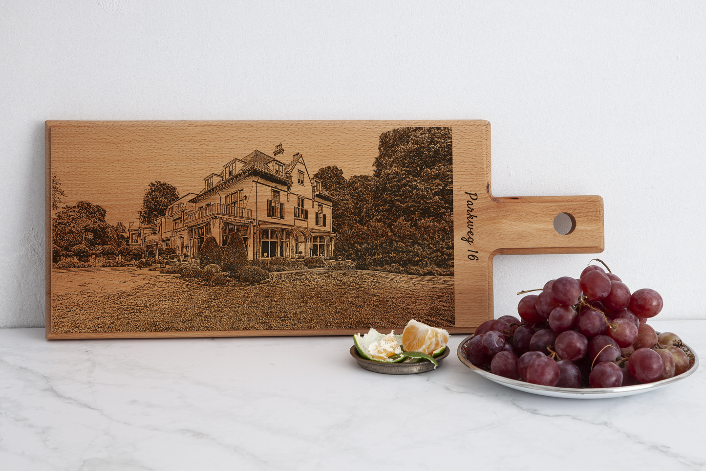 Gepersonaliseerde Handgetekende Houten Serveerplank (49 × 17 cm)