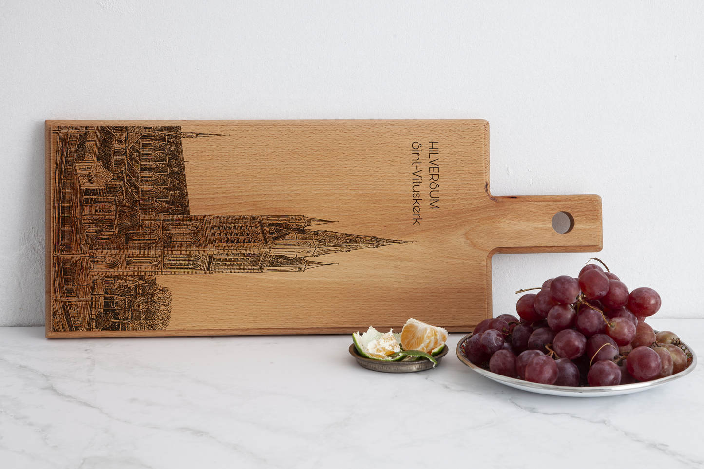 Hilversum Sint-Vituskerk – Wooden Serving Board (49 × 17 cm)