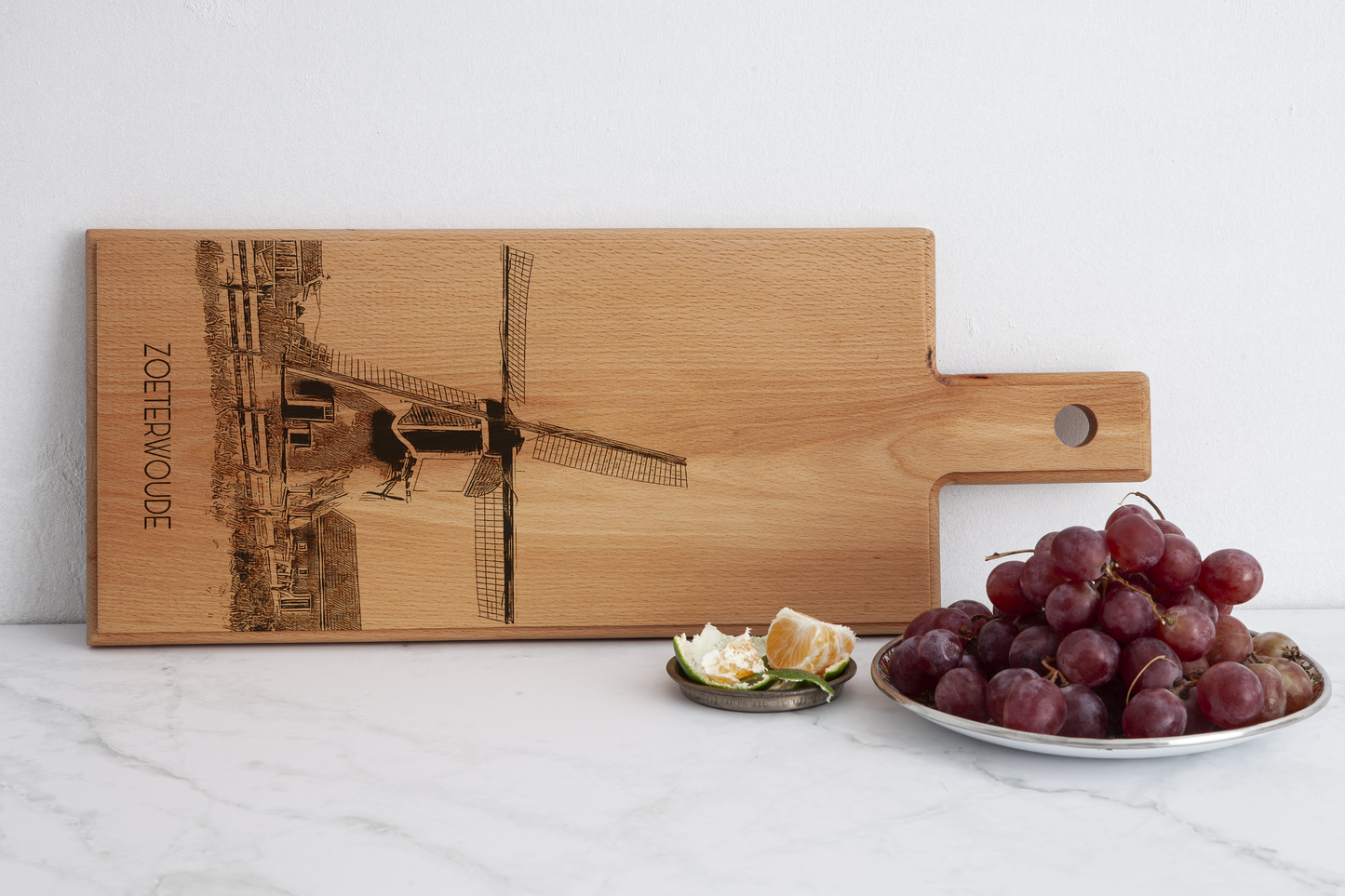 Zoeterwoude Molen – Wooden Serving Board (49 × 17 cm)