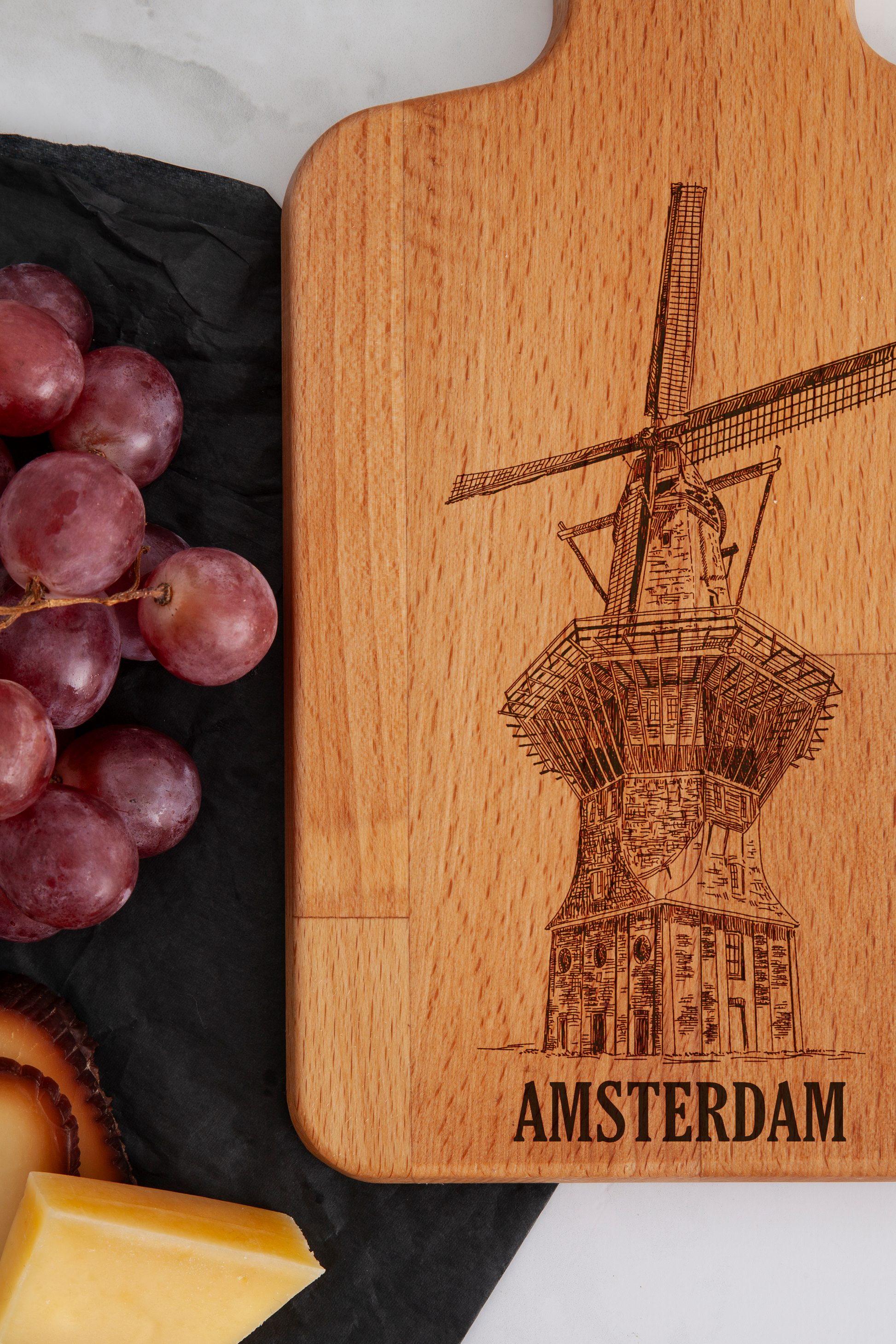 Amsterdam, De Gooyer Molen, cheese board, close-up