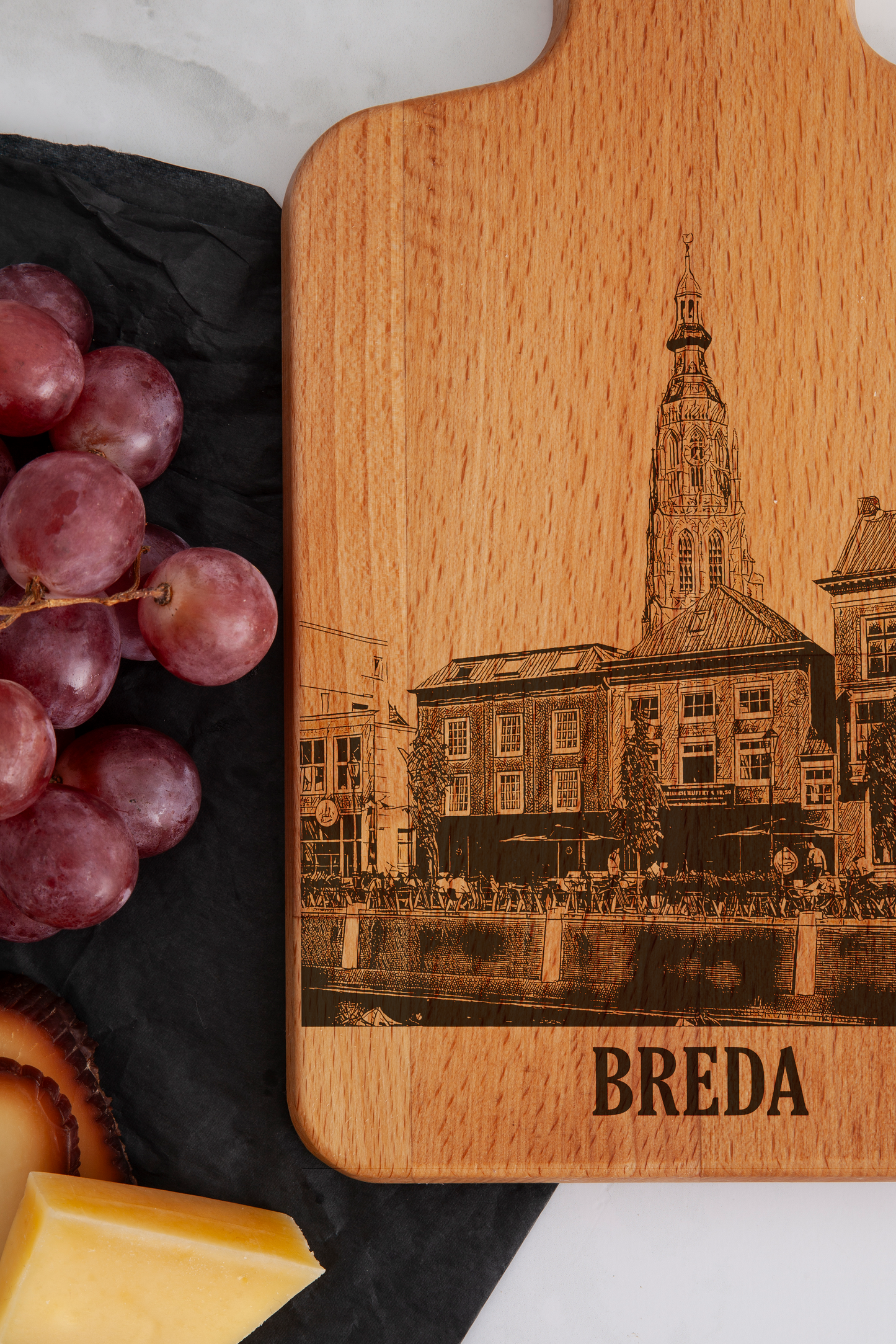 Breda, Grote Kerk, cheese board, close-up