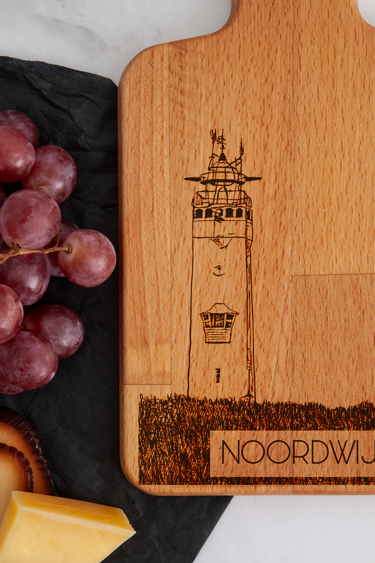 Noordwijk, Vuurtoren, cheese board, close-up