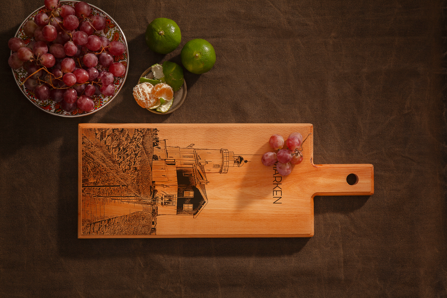 Marken Vuurtoren Wooden Serving Board – 49 x 17 cm