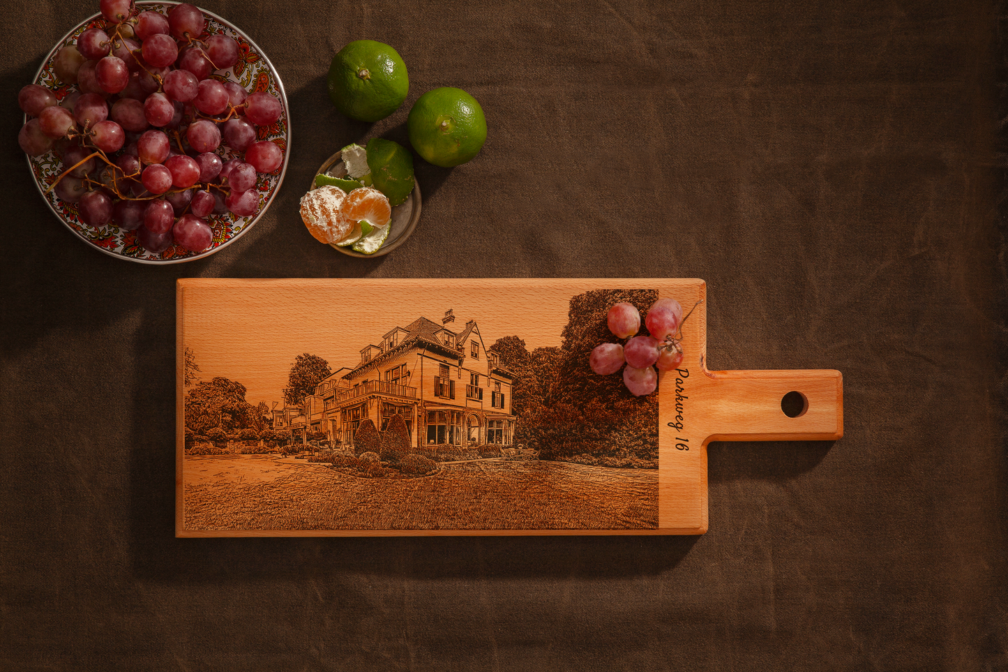 Gepersonaliseerde Handgetekende Houten Serveerplank (49 × 17 cm)