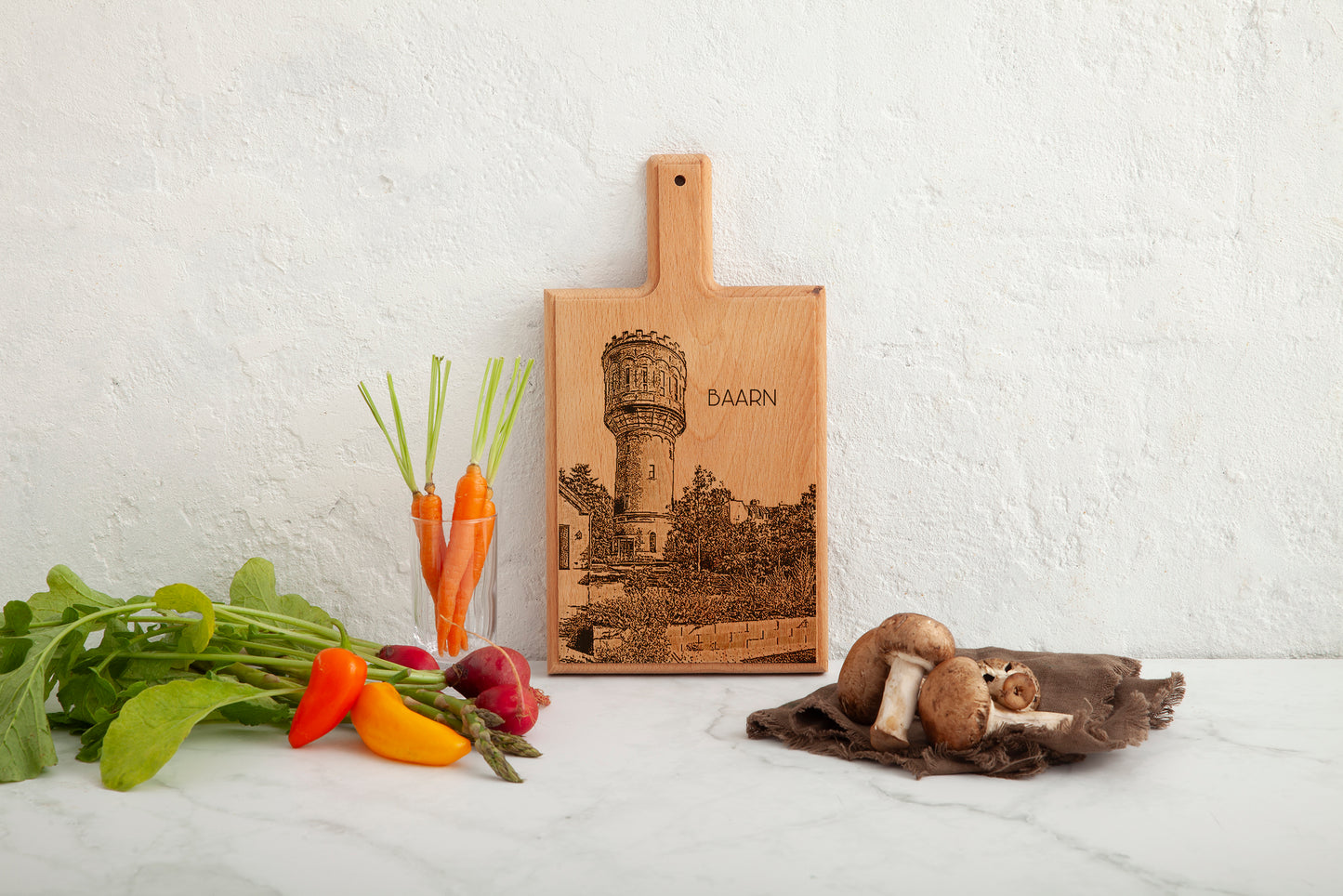 Baarn – Watertoren Wooden Cheese Board Souvenir (28 × 15 cm)