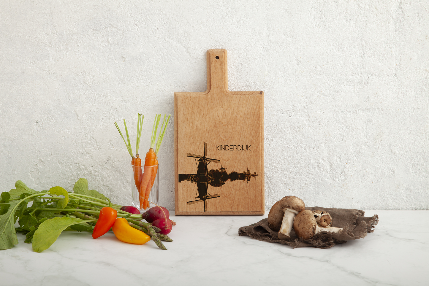 Kinderdijk Windmills – Handmade Beechwood Serving & Cheese Board (28 × 15 cm)