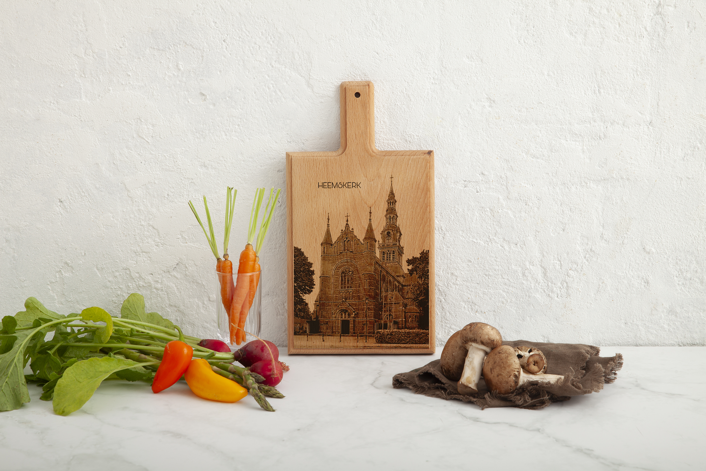 Heemskerk Sint-Laurentiuskerk – Handmade Beechwood Serving & Cheese Board (28 × 15 cm)