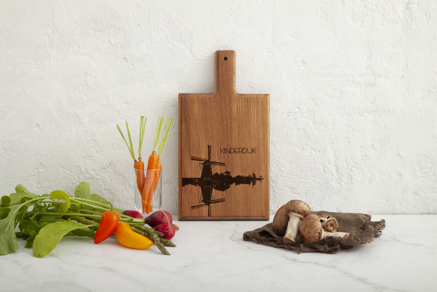 Kinderdijk Windmills – Handmade Beechwood Serving & Cheese Board (28 × 15 cm)