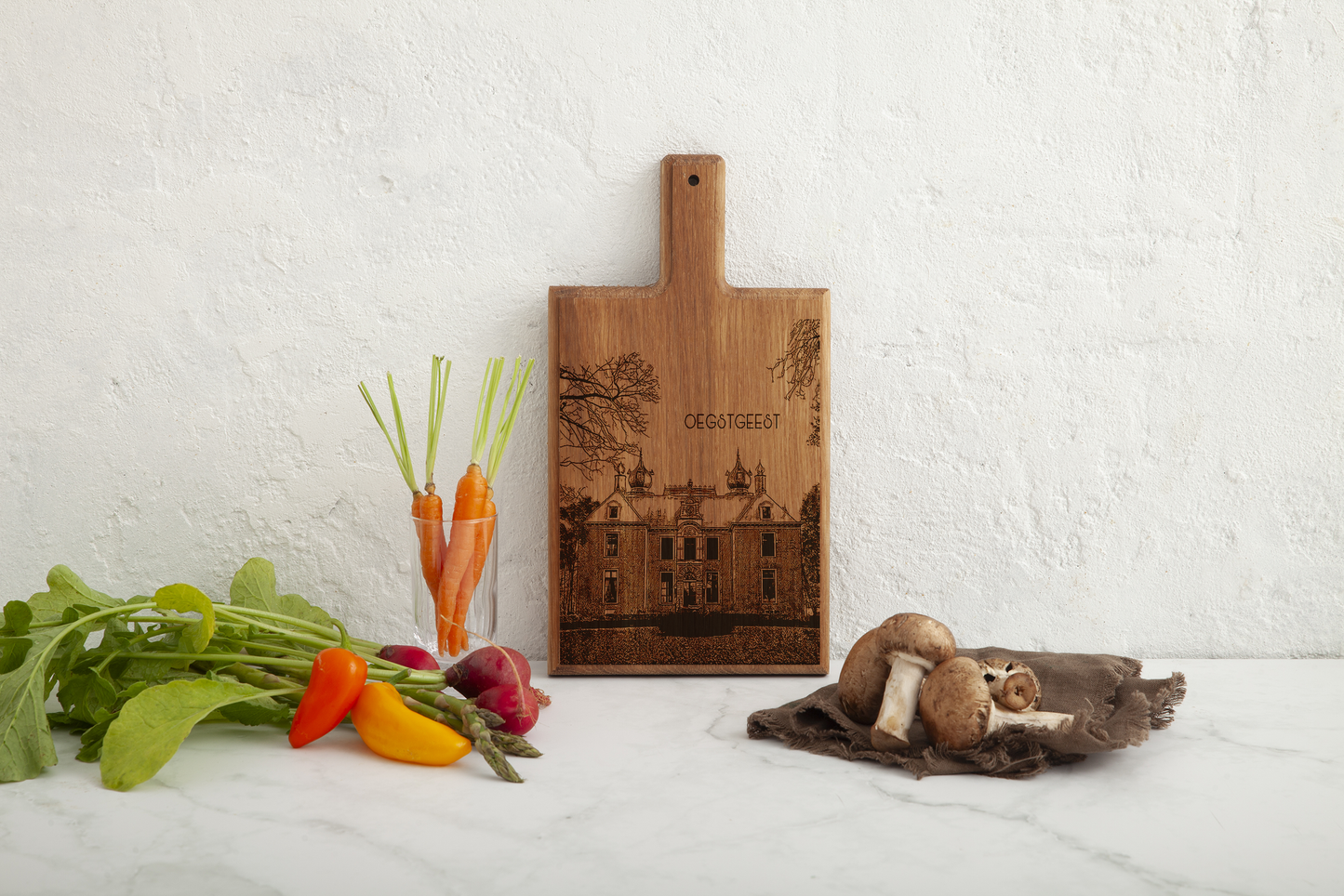 Handmade Oegstgeest Kasteel Oud Poelgeest Engraved Cheese Board - Beech Wood
