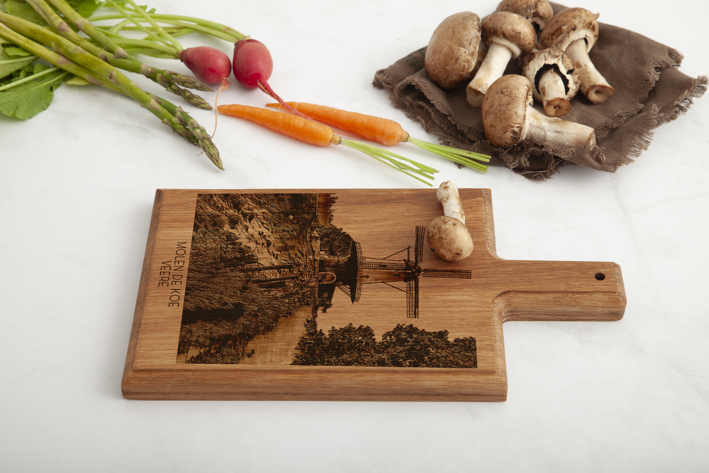 Handmade Veere Molen De Koe Engraved Cheese Board - Beech Wood