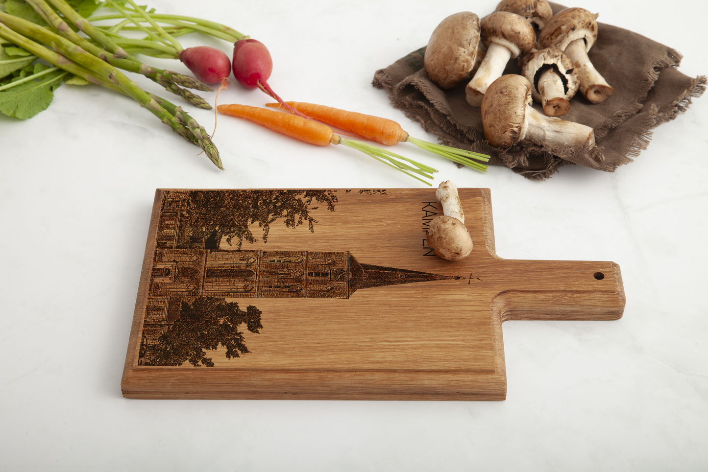 Kampen Bovenkerk – Handmade Beechwood Serving & Cheese Board (28 × 15 cm)