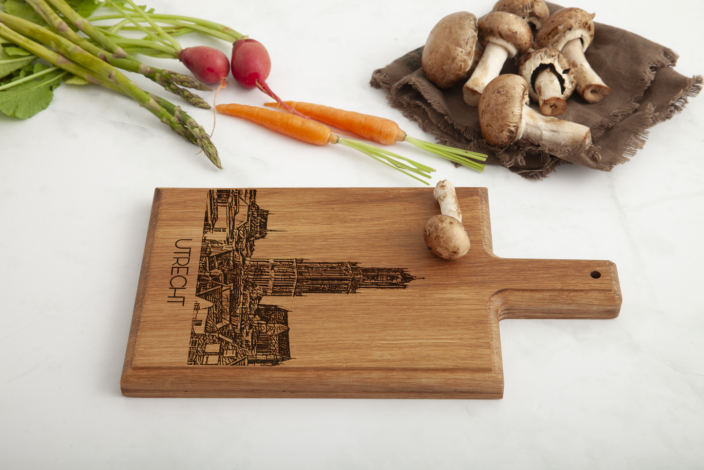 Handmade Utrecht Domtoren Engraved Cheese Board - Beech Wood