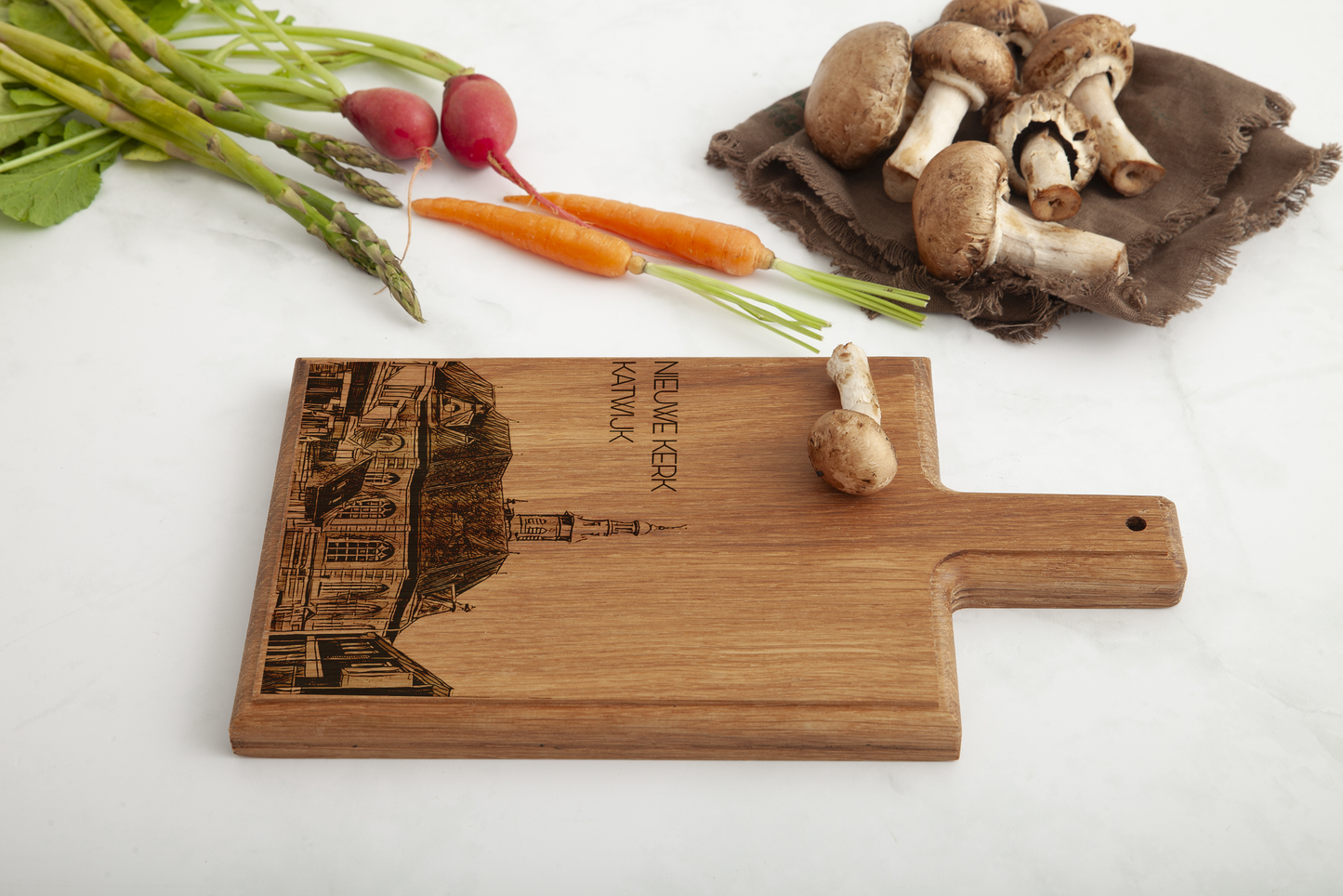 KATWIJK DE NIEUWE KERK HANDMADE , ENGRAVED CHEESE BOARD