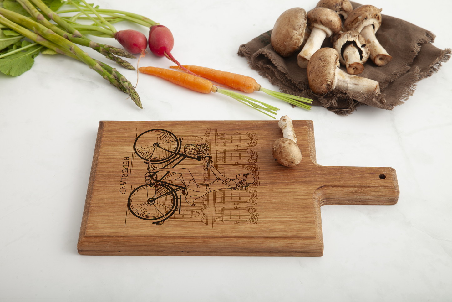 Nederland Bicycle Cheese Board - Beech Wood