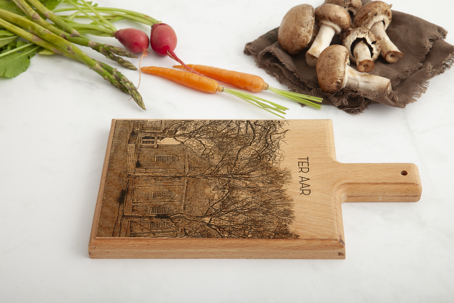 Ter Aar – Handmade Beechwood Serving & Cheese Board (28 × 15 cm)