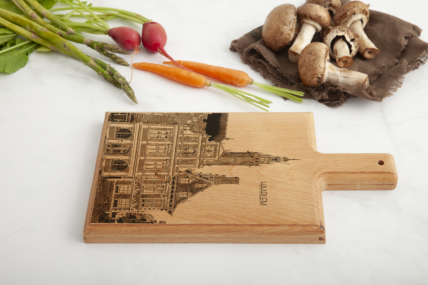 Haarlem Stadhuis Cheese Board - Beech Wood
