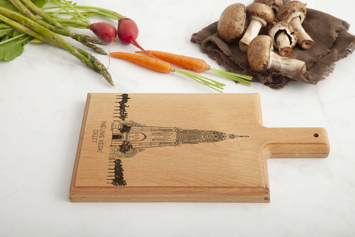 DELFT NIEUWE KERK ENRAVED CHEESE BOARD