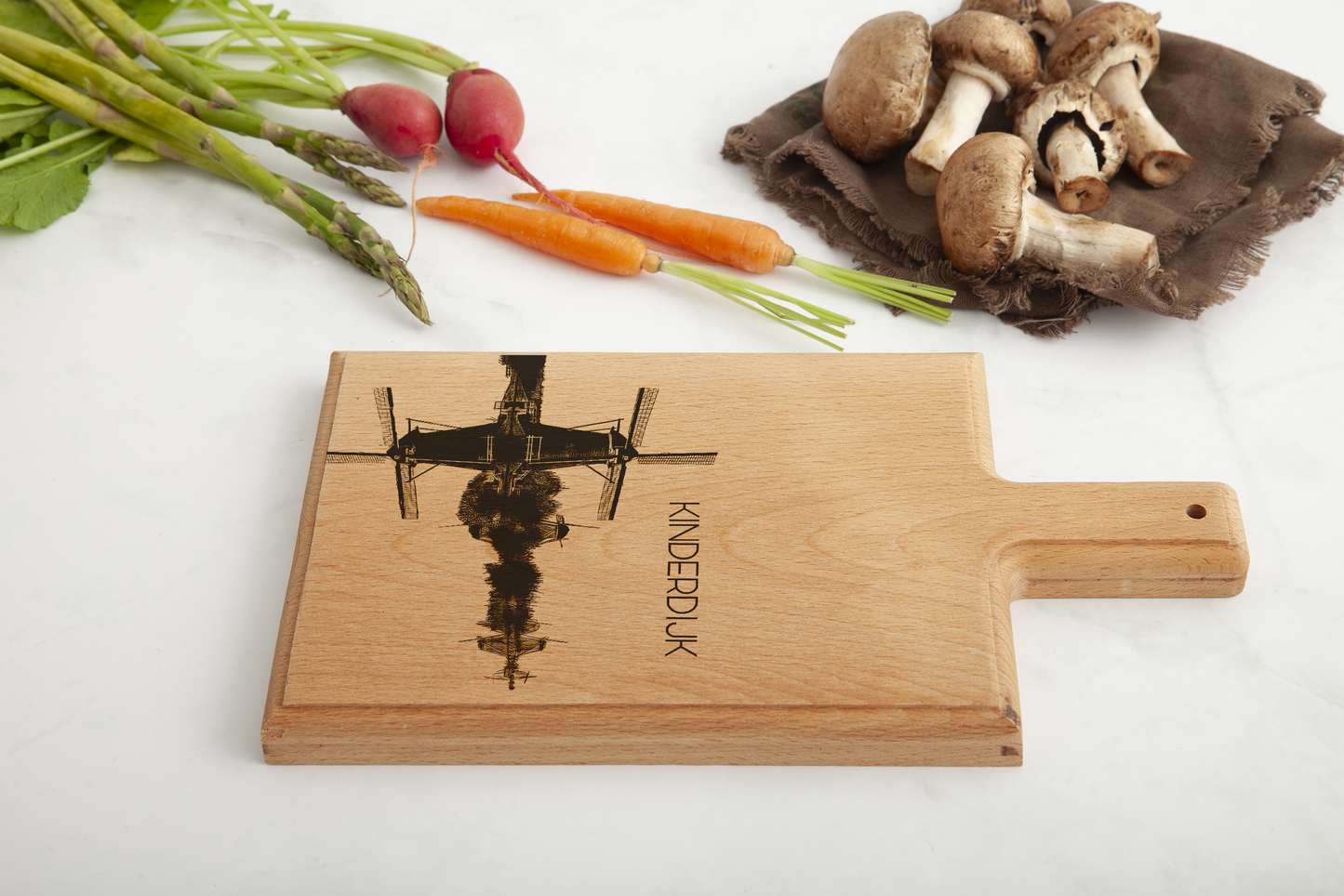 Kinderdijk Windmills – Handmade Beechwood Serving & Cheese Board (28 × 15 cm)