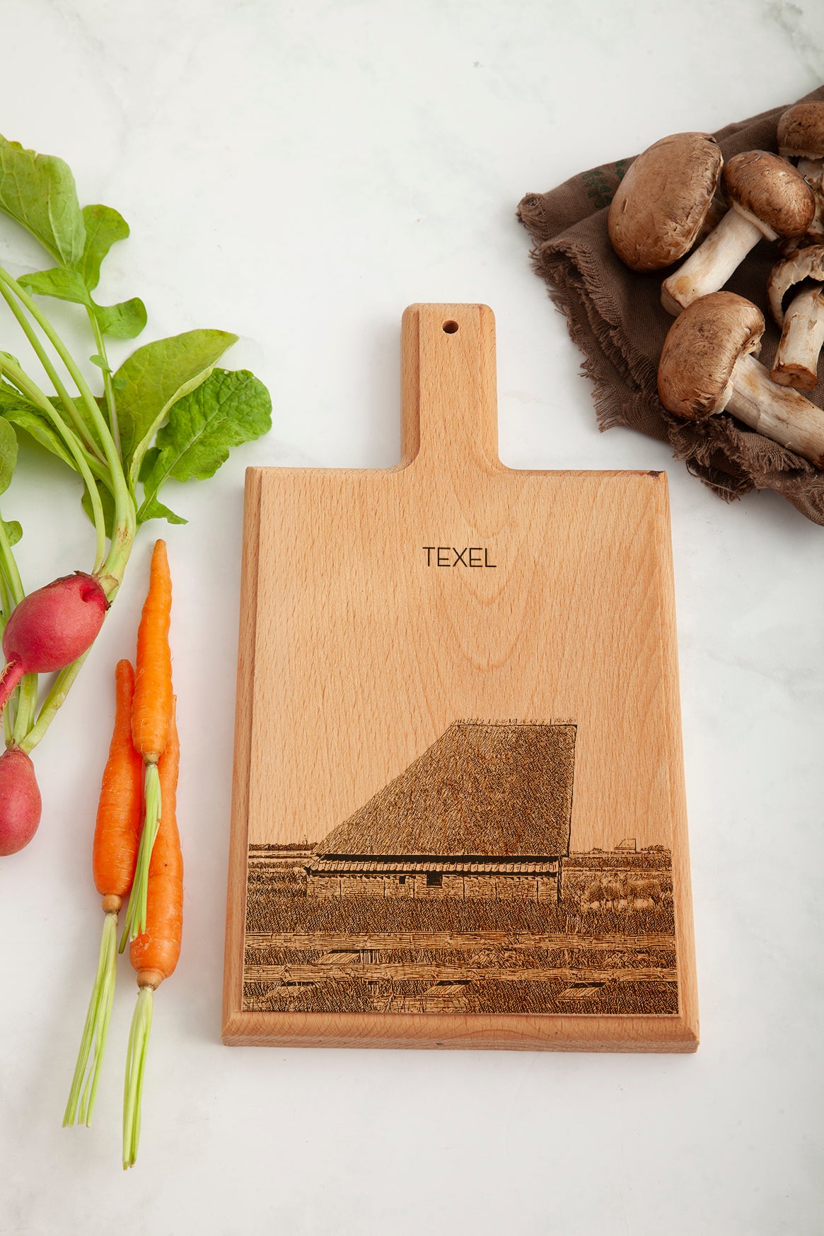 Texel – Traditional Farm Wooden Cheese Board Souvenir (28 × 15 cm)