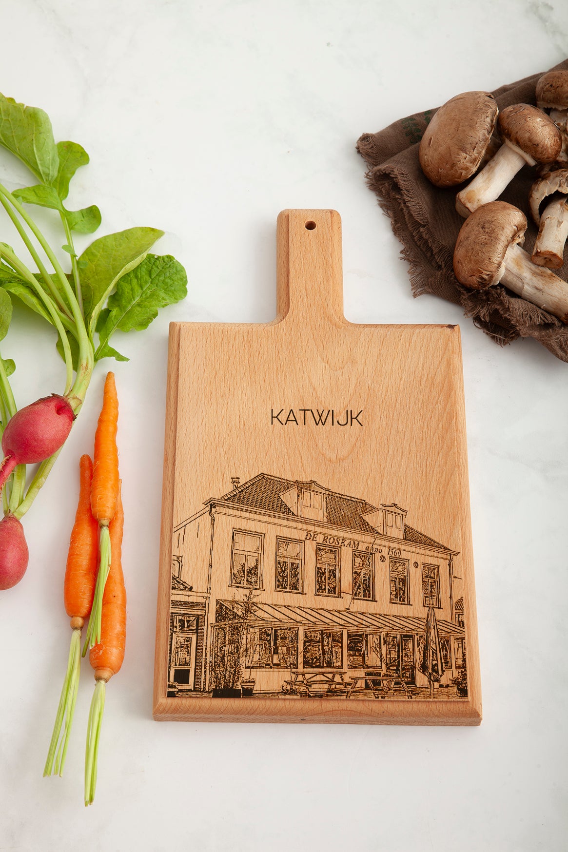 Katwijk – De Roskam Wooden Cheese Board Souvenir (28 × 15 cm)