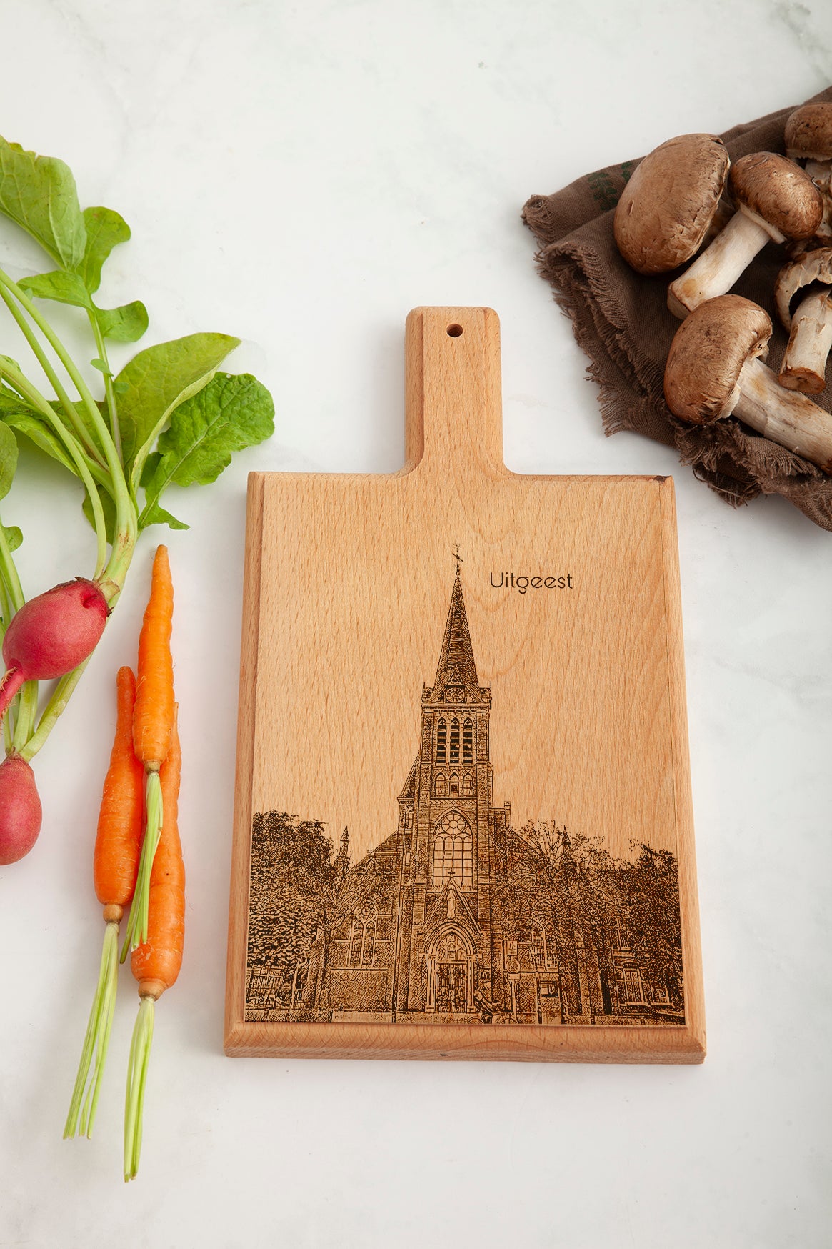 Uitgeest – Historische Kerk Houten Kaasplank Souvenir (28 × 15 cm)