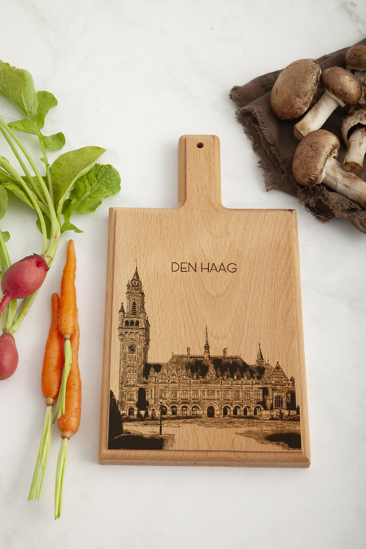 Den Haag Vredespaleis Cheese Board - Beech Wood