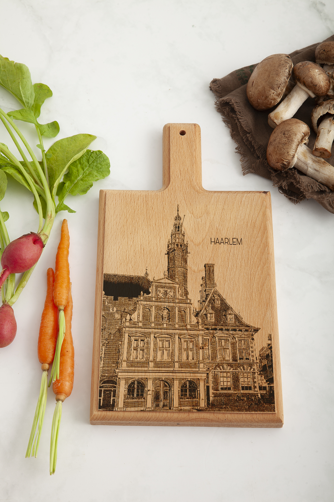 Haarlem Stadhuis Cheese Board - Beech Wood