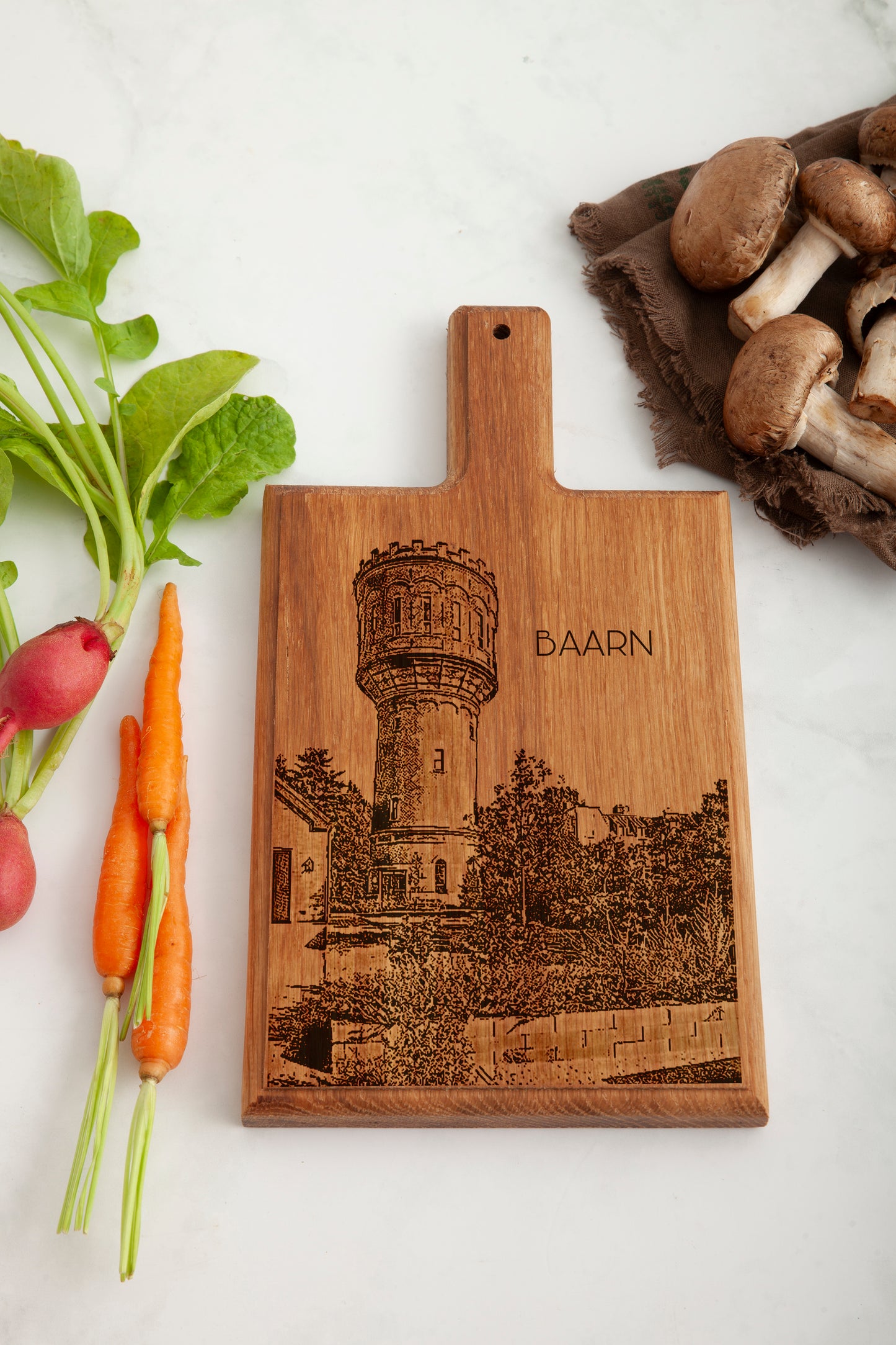 Baarn – Watertoren Wooden Cheese Board Souvenir (28 × 15 cm)