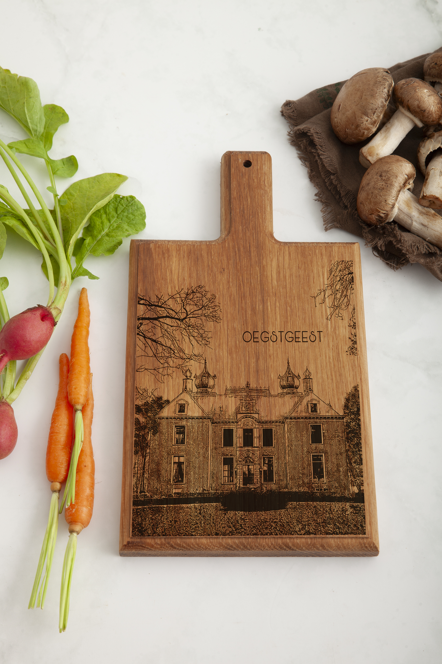 Handmade Oegstgeest Kasteel Oud Poelgeest Engraved Cheese Board - Beech Wood