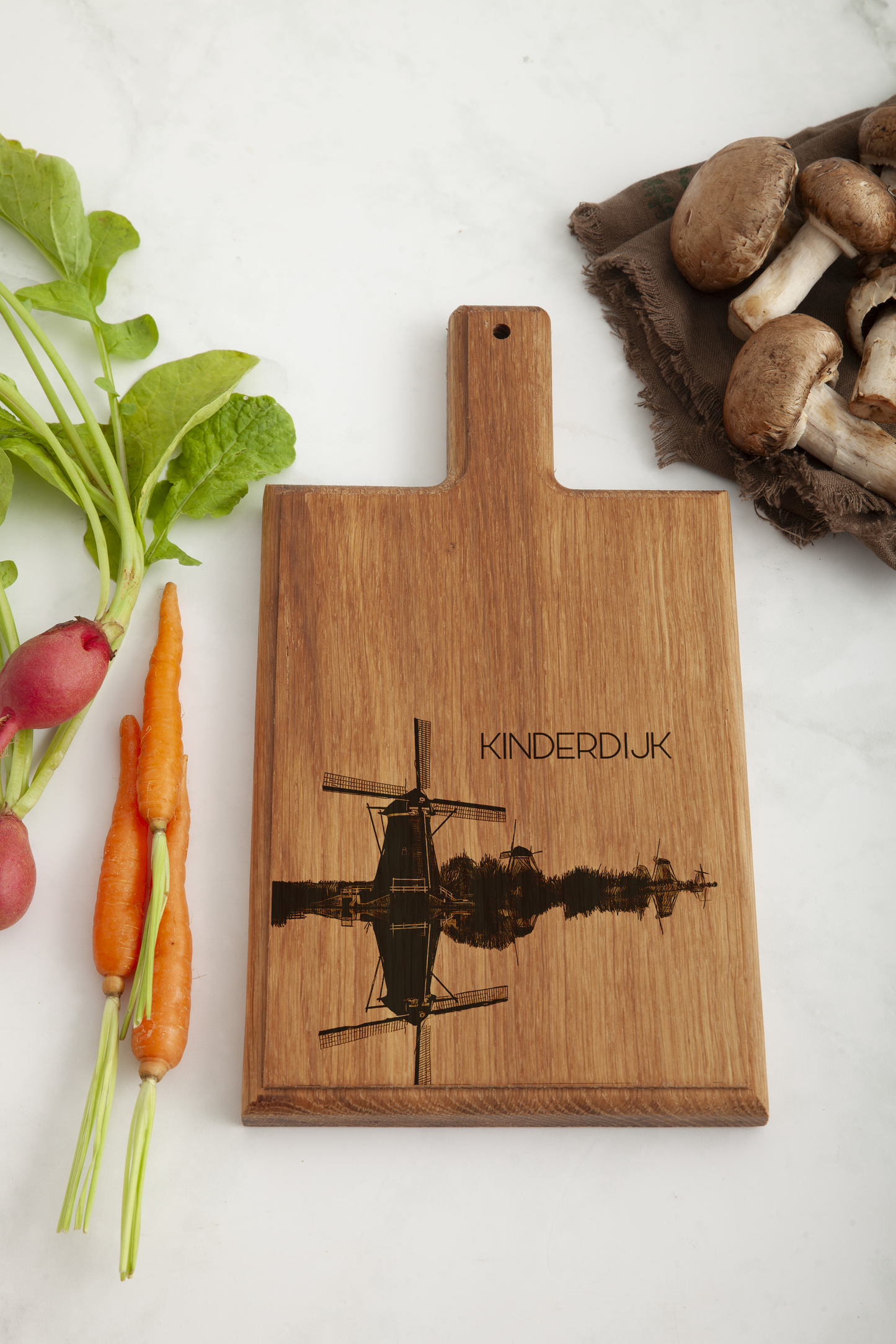 Kinderdijk Windmills – Handmade Beechwood Serving & Cheese Board (28 × 15 cm)