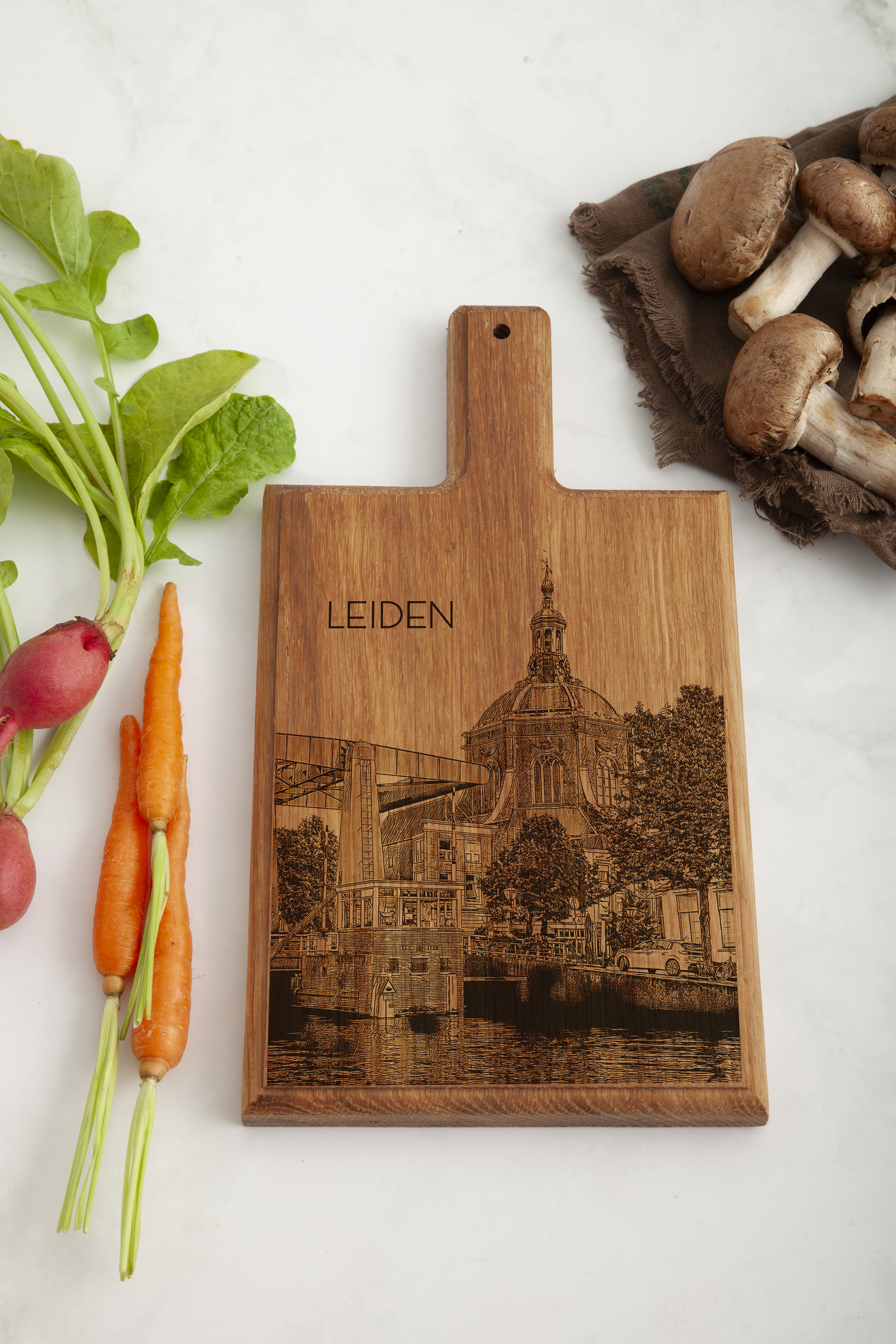 Leiden Marekerk – Handmade Beechwood Serving & Cheese Board (28 × 15 cm)