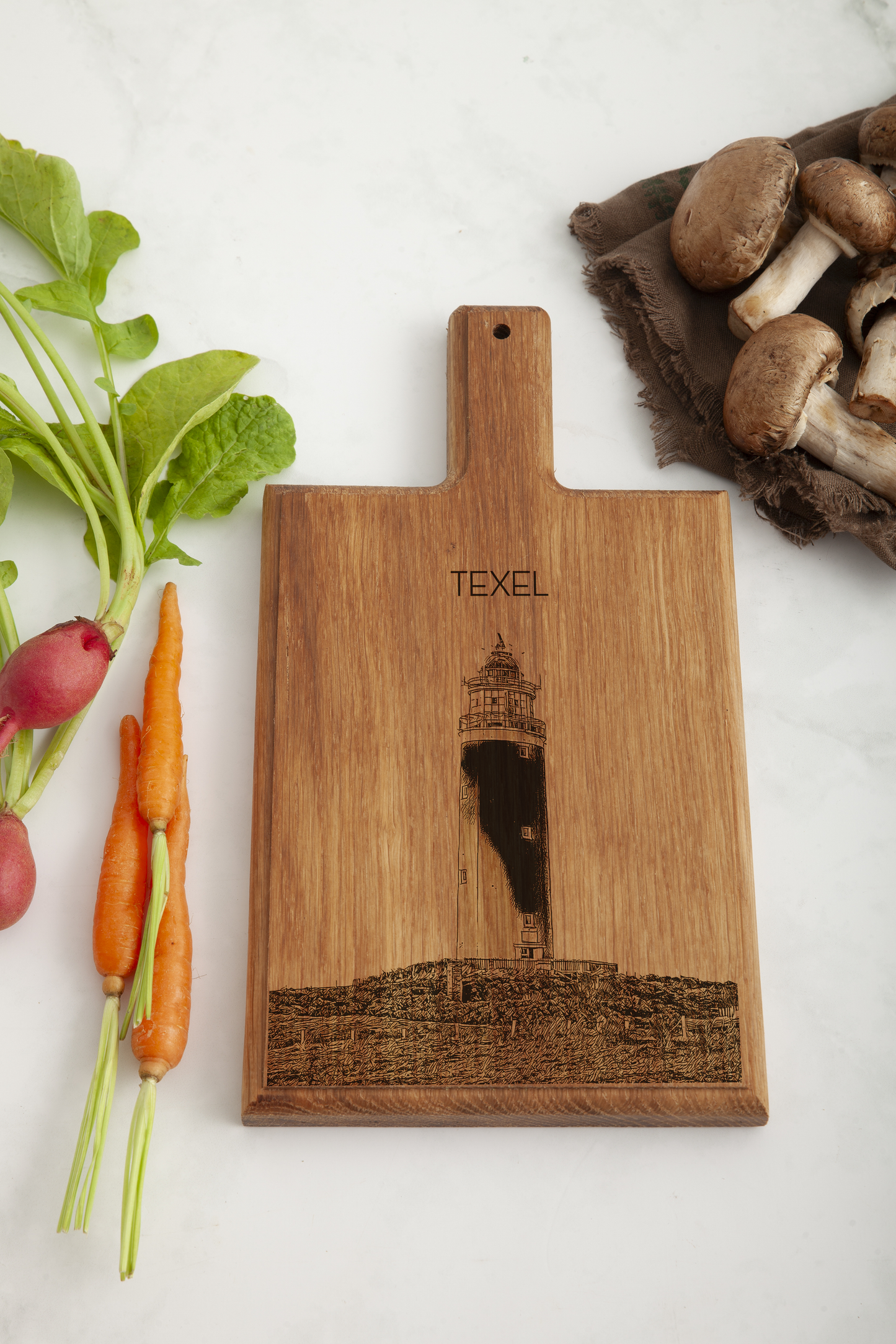Texel Vuurtoren – Handmade Beechwood Serving & Cheese Board (28 × 15 cm)