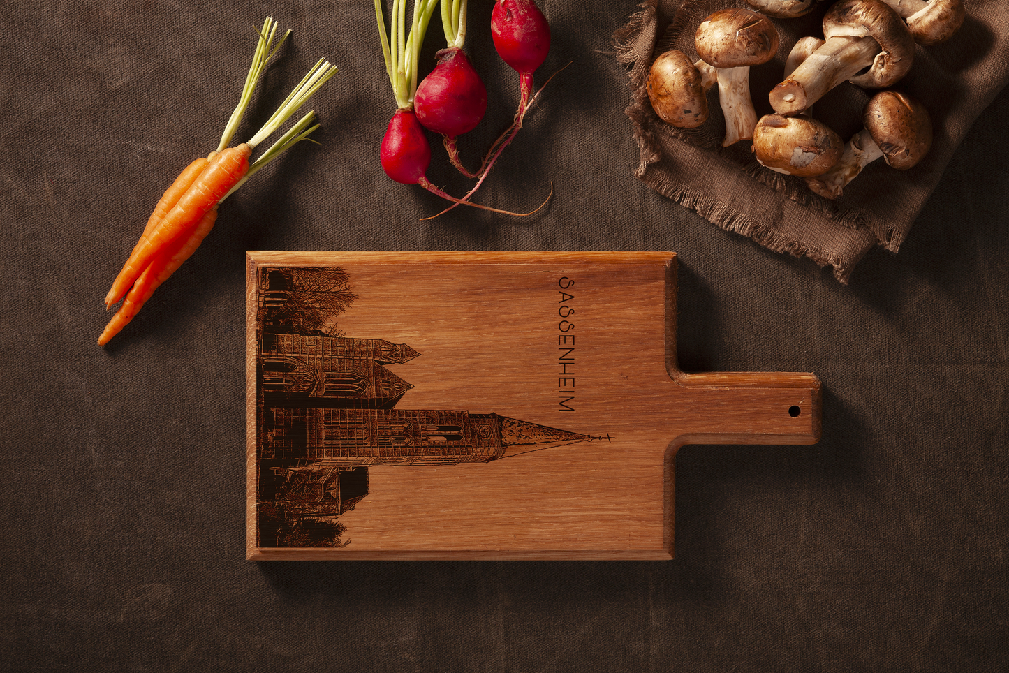 Handmade Sassenheim Sint-Pancratiuskerk Engraved Cheese Board - Beech Wood