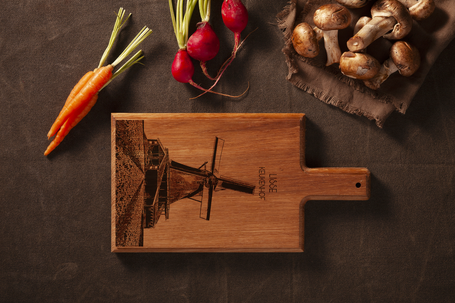 Lisse Keukenhof Cheese Board - Beech Wood