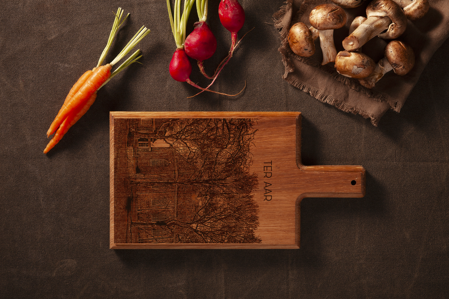 Ter Aar – Handmade Beechwood Serving & Cheese Board (28 × 15 cm)