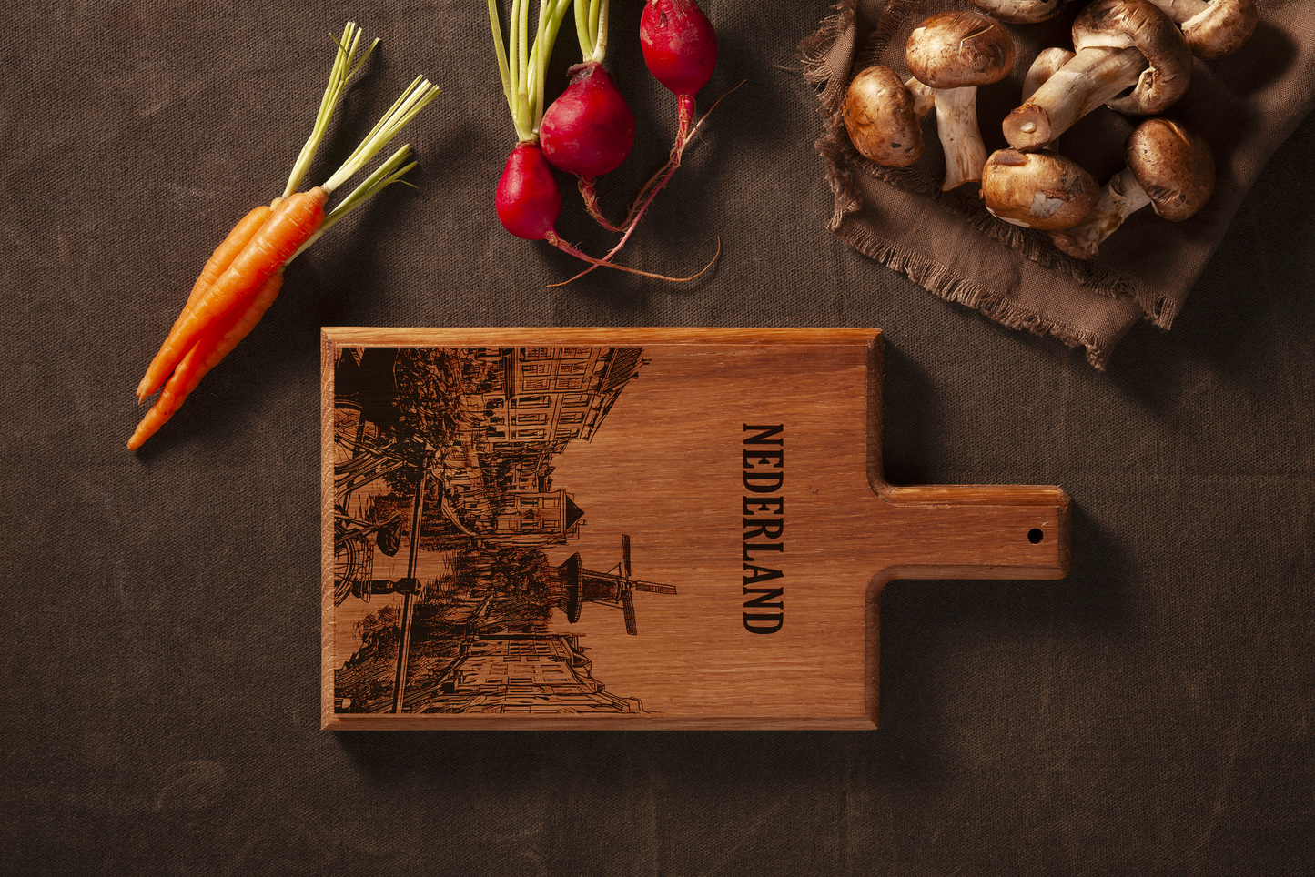 Nederland Cheese Board - Beech Wood