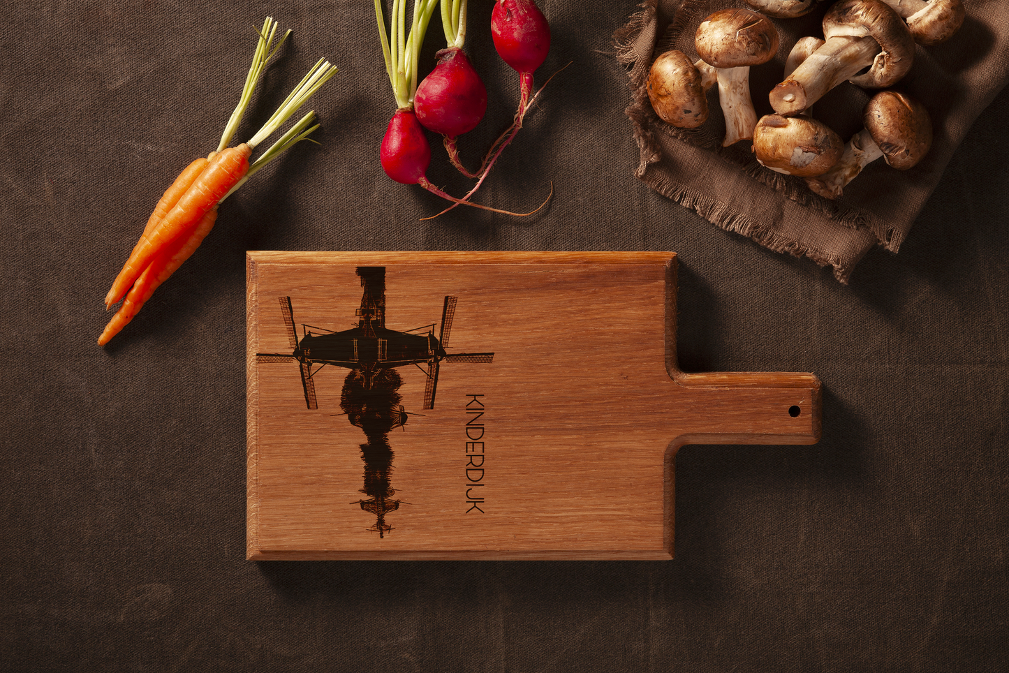 Kinderdijk Windmills – Handmade Beechwood Serving & Cheese Board (28 × 15 cm)