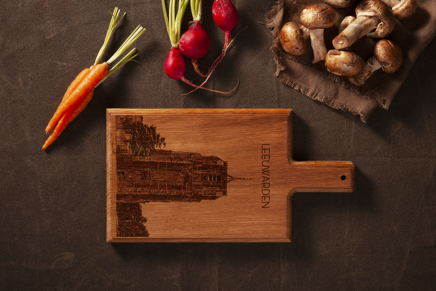 Leeuwarden Oldehove & Sint-Vituskerk – Handmade Beechwood Serving & Cheese Board (28 × 15 cm)