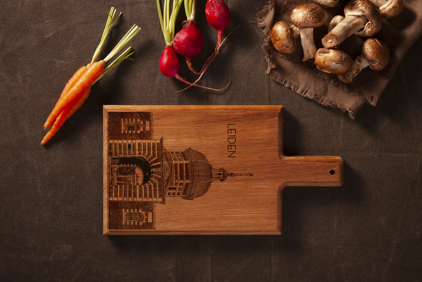 Leiden Morspoort – Handmade Beechwood Serving & Cheese Board (28 × 15 cm)