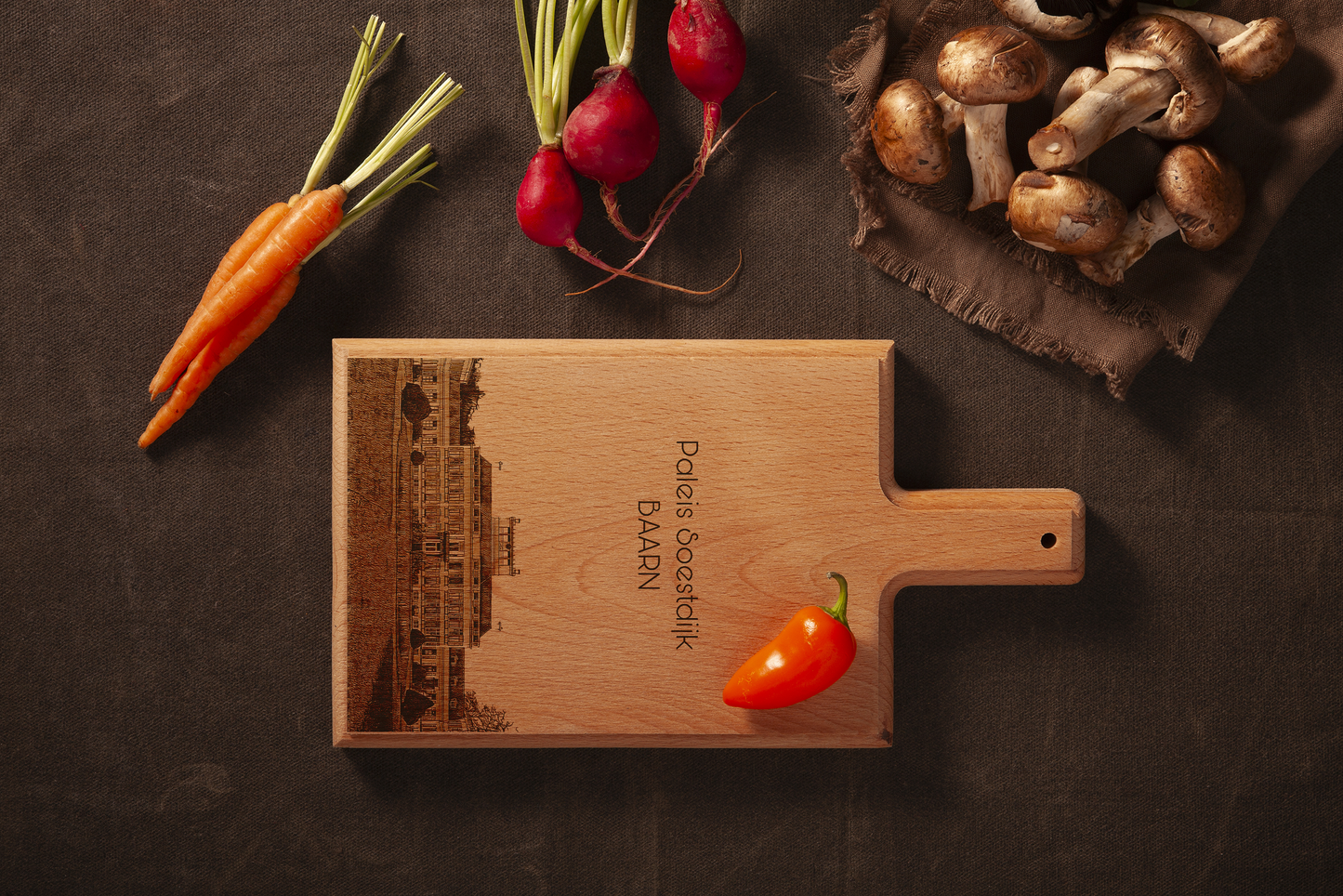 Paleis Soestdijk Baarn – Handmade Beechwood Serving & Cheese Board (28 × 15 cm)