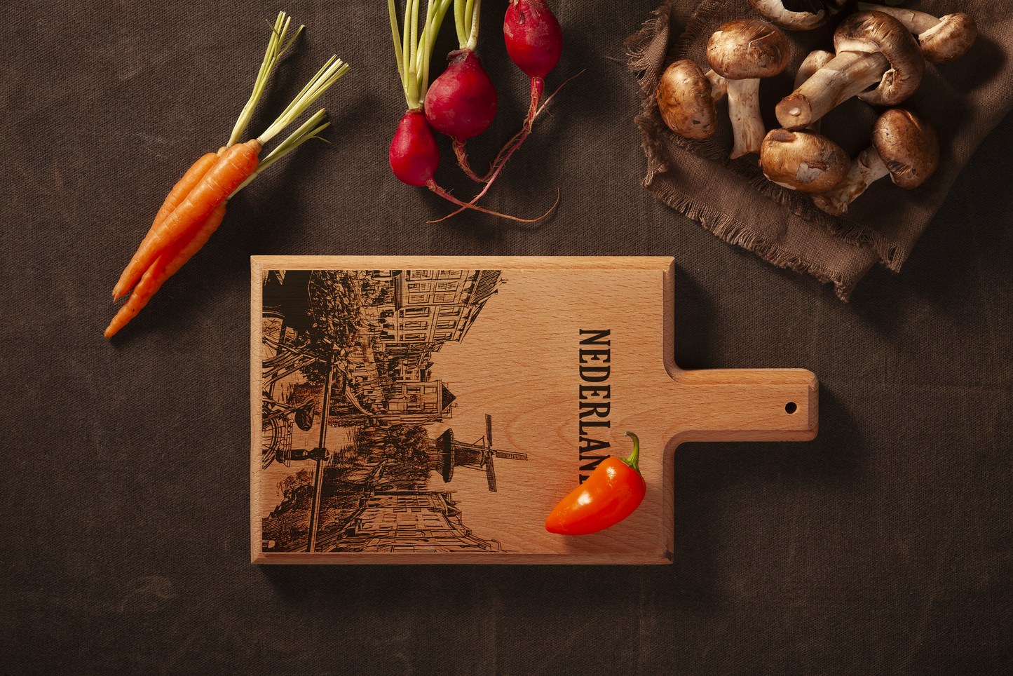 Nederland Cheese Board - Beech Wood