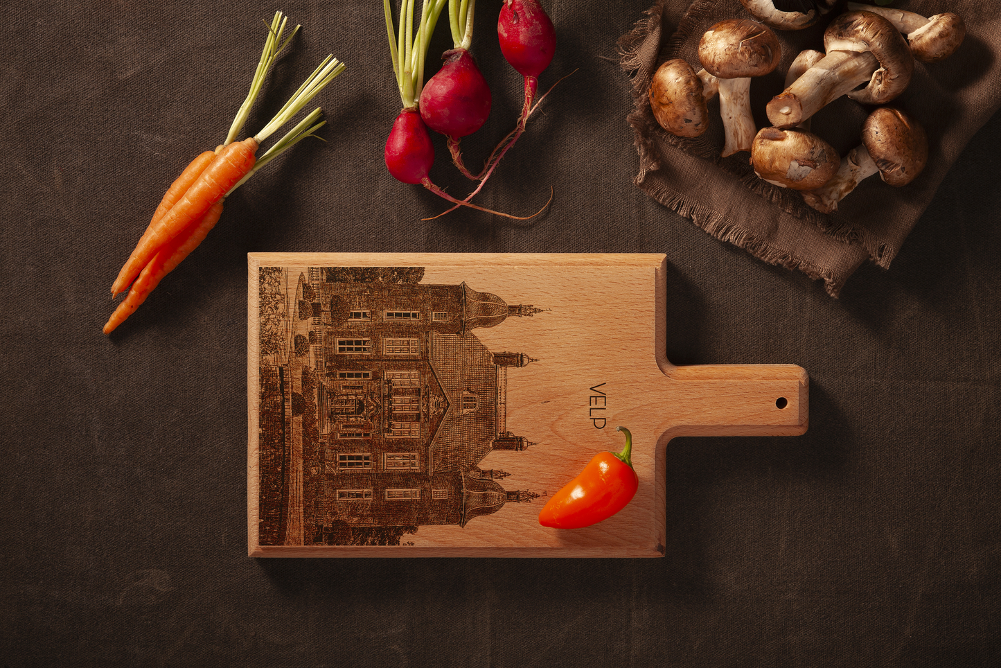 Velp Kasteel Biljoen – Handmade Beechwood Serving & Cheese Board (28 × 15 cm)