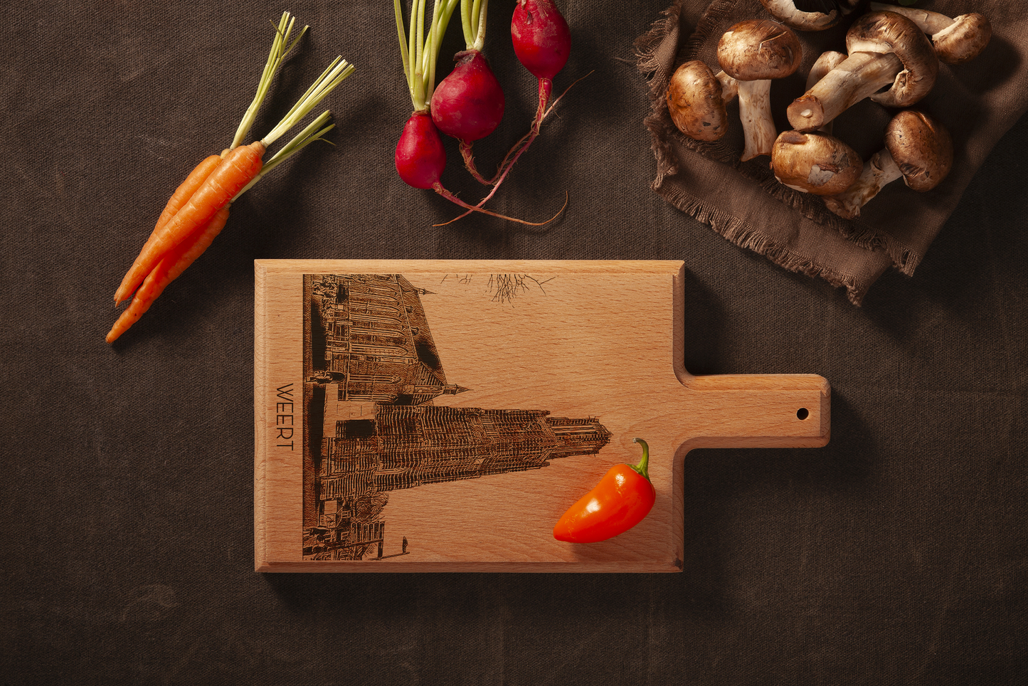 Weert – Handmade Beechwood Serving & Cheese Board (28 × 15 cm)